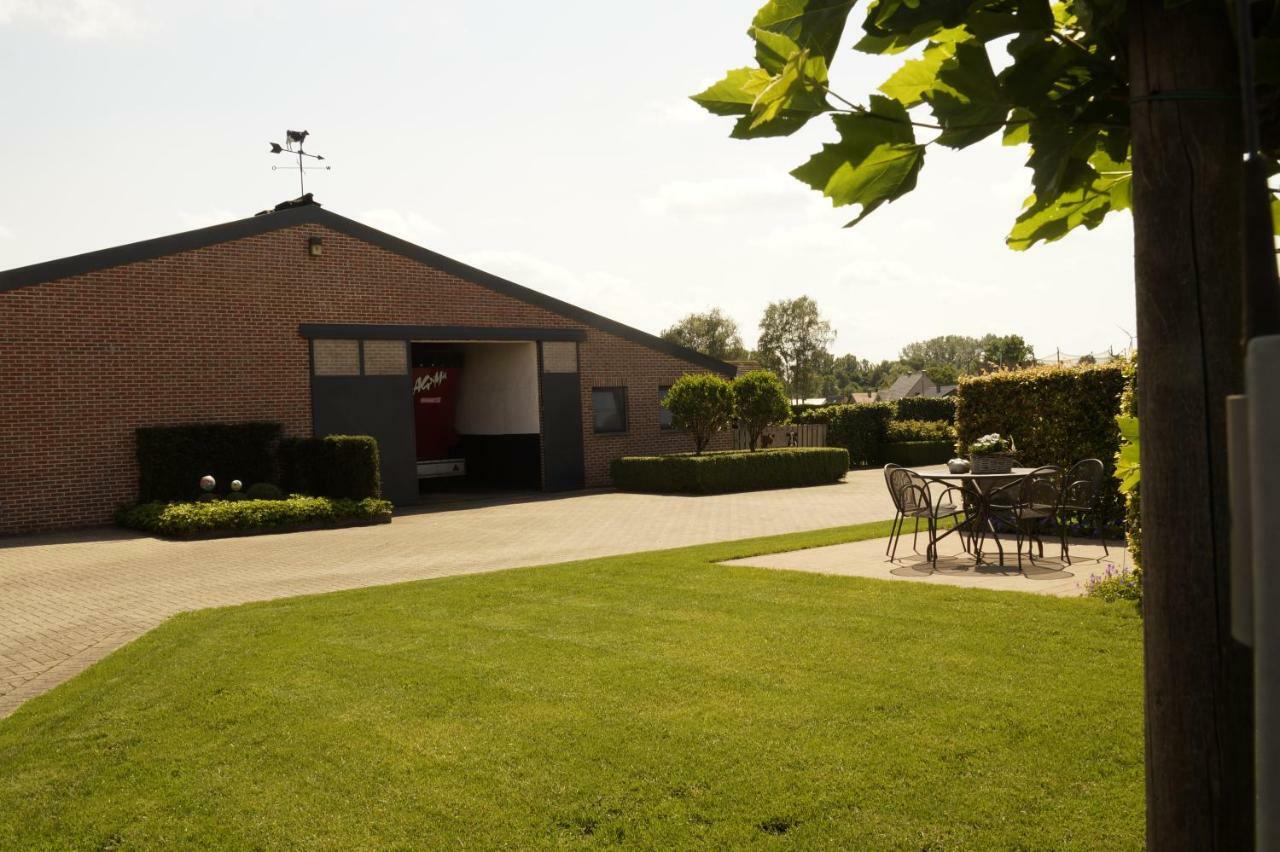 Kampenhof Villa Maaseik Exterior photo
